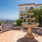Tio Charles 3 Bedroom Townhouse With Sea View